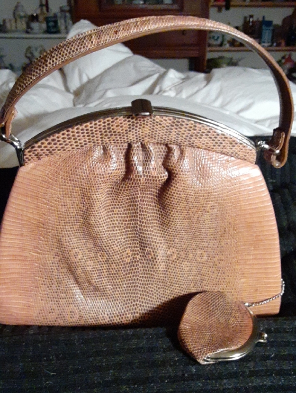 Vtg Lizard Textured Tan Mini Top-Handle Bag with Matching Coin Purse